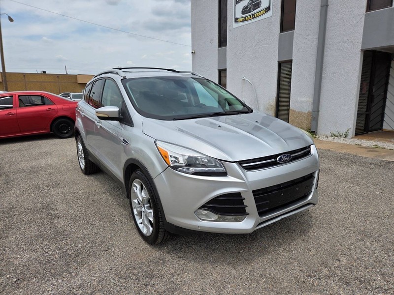 Ford Escape Vehicle Full-screen Gallery Image 03