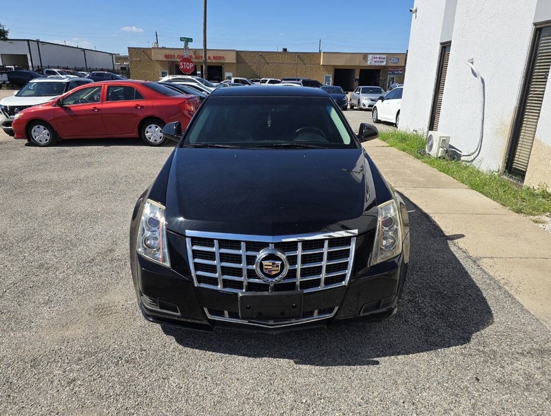 Cadillac CTS Sedan Vehicle Full-screen Gallery Image 02