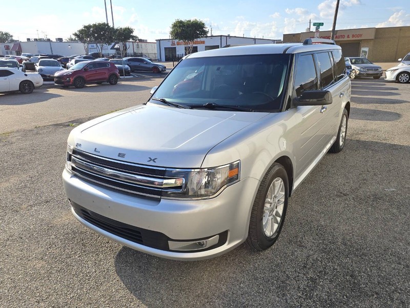 Ford Flex Vehicle Full-screen Gallery Image 01