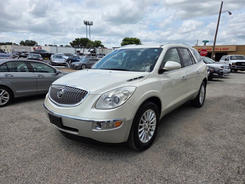 Buick Enclave Vehicle Full-screen Gallery Image 01