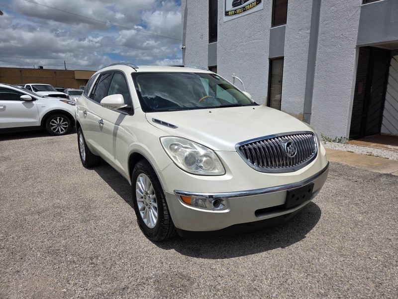 Buick Enclave Vehicle Full-screen Gallery Image 03