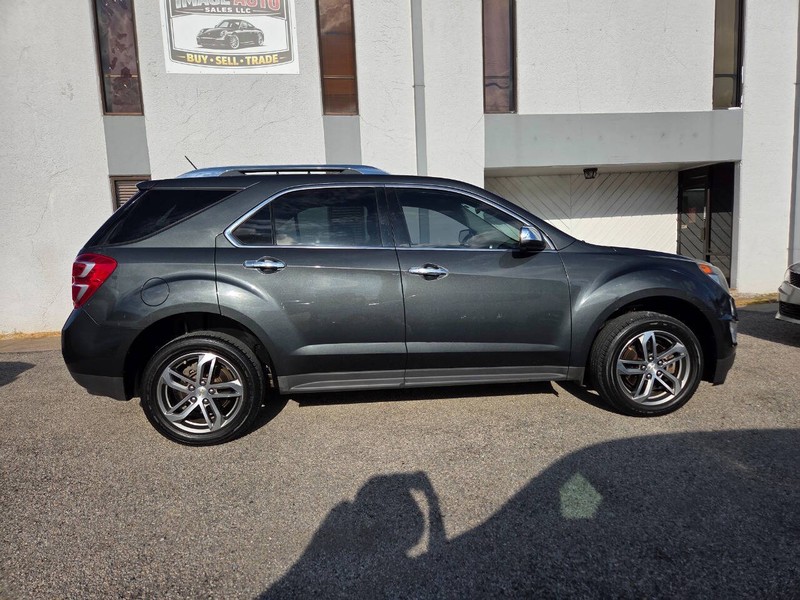 Chevrolet Equinox Vehicle Full-screen Gallery Image 02
