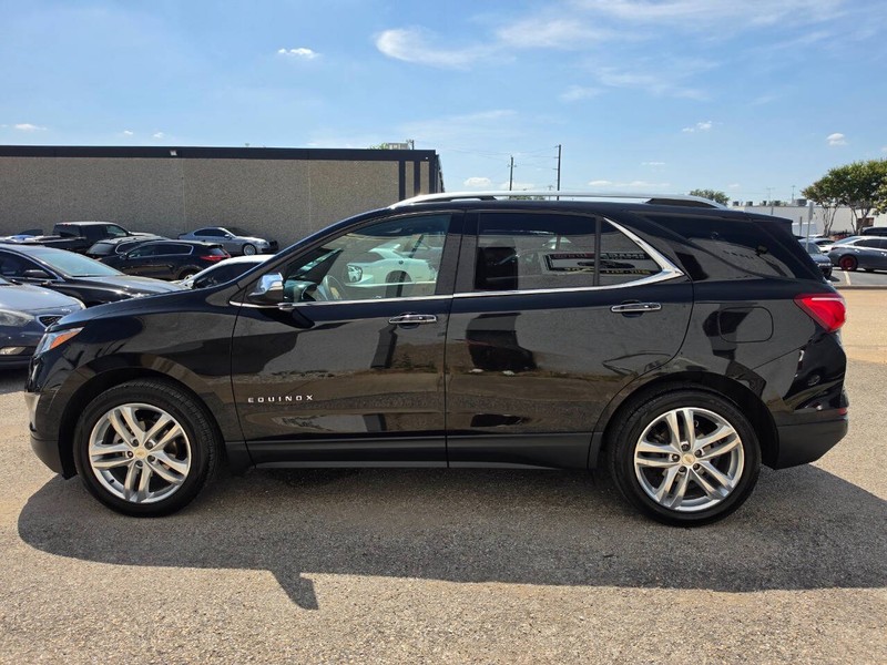 Chevrolet Equinox Vehicle Full-screen Gallery Image 02