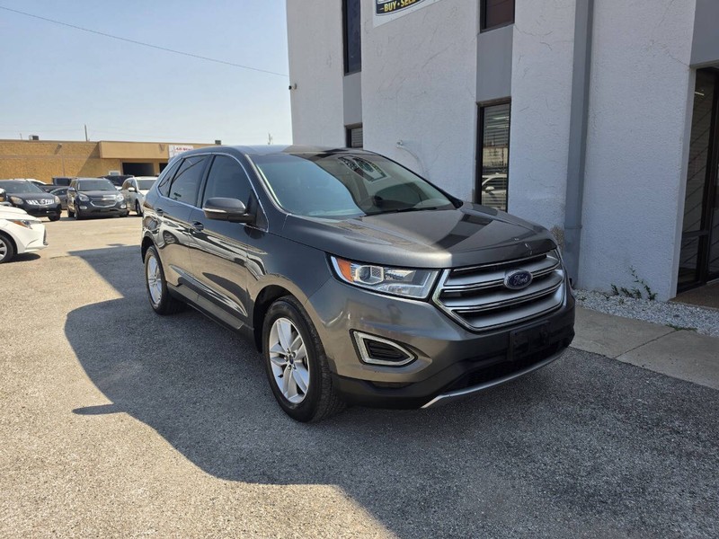 Ford Edge Vehicle Full-screen Gallery Image 03