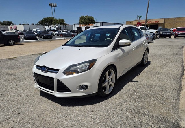 more details - ford focus hatchback
