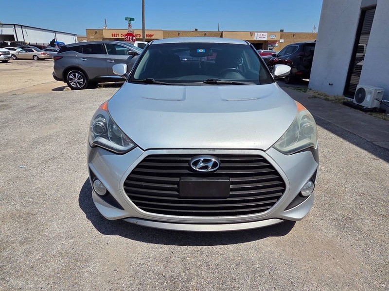 Hyundai Veloster Vehicle Full-screen Gallery Image 02