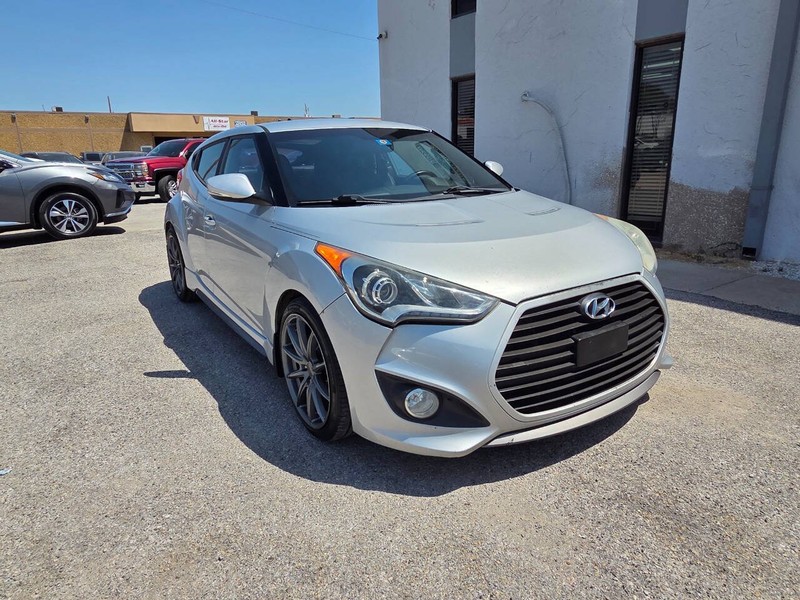 Hyundai Veloster Vehicle Full-screen Gallery Image 03