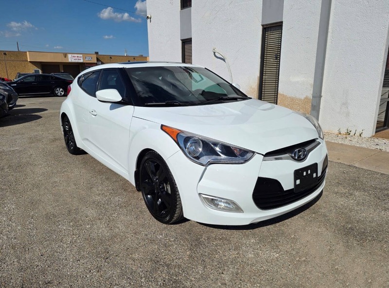 Hyundai Veloster Vehicle Full-screen Gallery Image 03