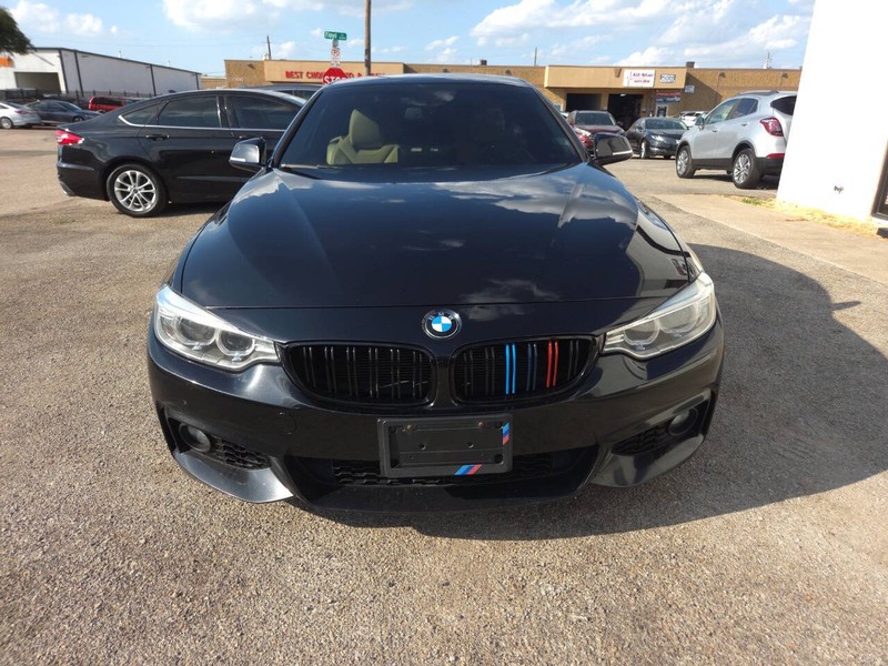 BMW 4 Series Vehicle Full-screen Gallery Image 02