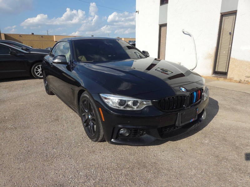 BMW 4 Series Vehicle Full-screen Gallery Image 03