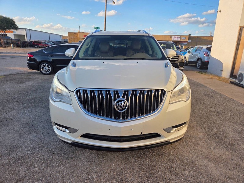 Buick Enclave Vehicle Full-screen Gallery Image 02
