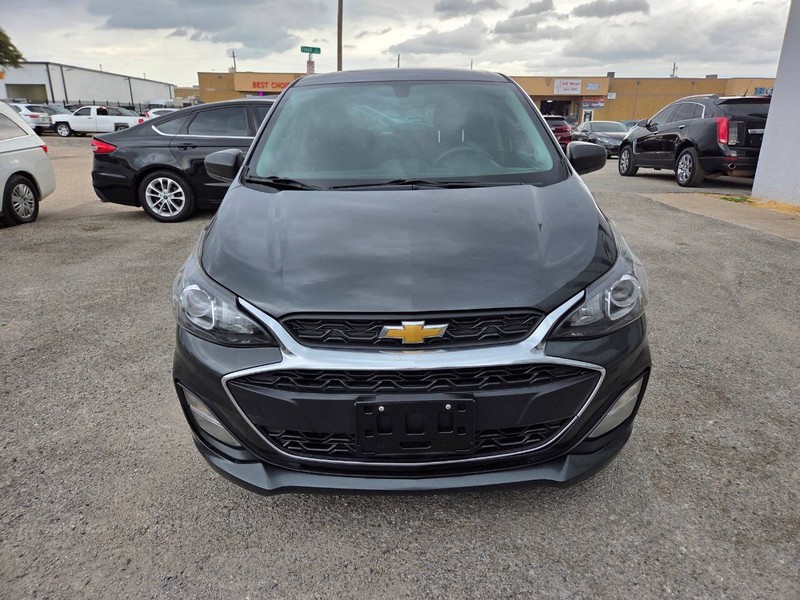Chevrolet Spark Vehicle Full-screen Gallery Image 02