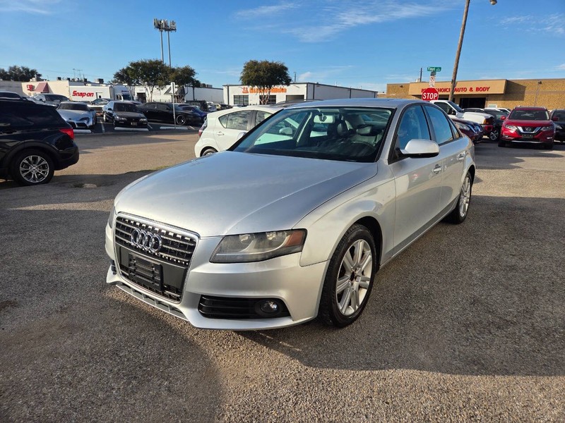 Audi A4 Vehicle Full-screen Gallery Image 01