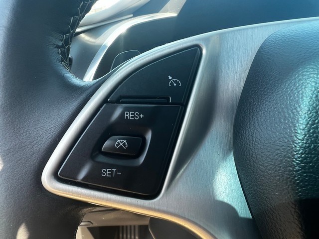 Chevrolet Corvette Stingray Vehicle Full-screen Gallery Image 18