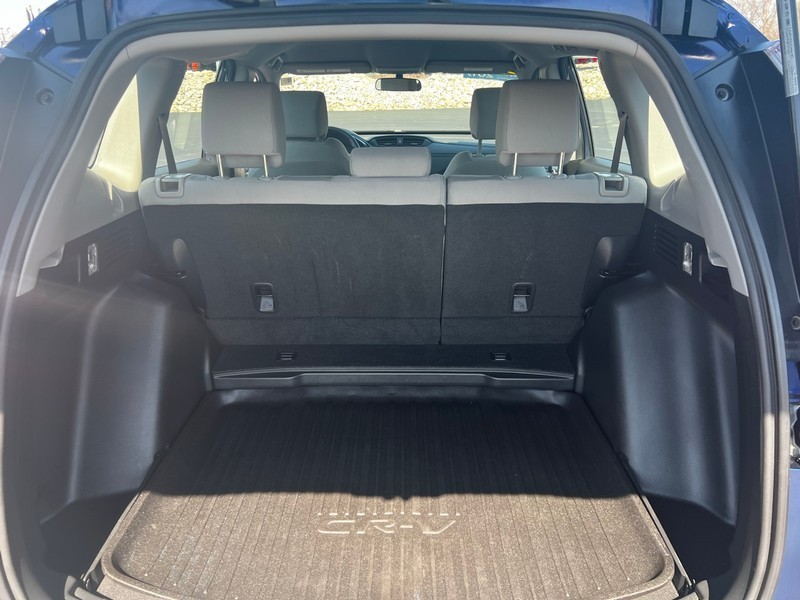 Honda CR-V Vehicle Full-screen Gallery Image 05