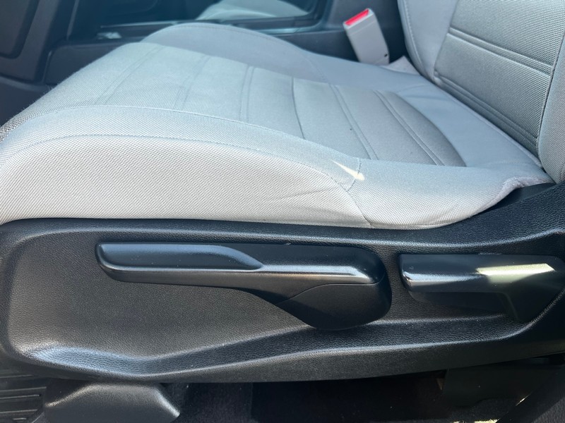 Honda CR-V Vehicle Full-screen Gallery Image 18