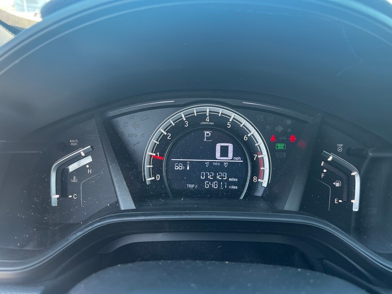 Honda CR-V Vehicle Full-screen Gallery Image 23