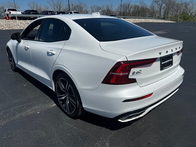 Volvo S60 Recharge Vehicle Full-screen Gallery Image 06