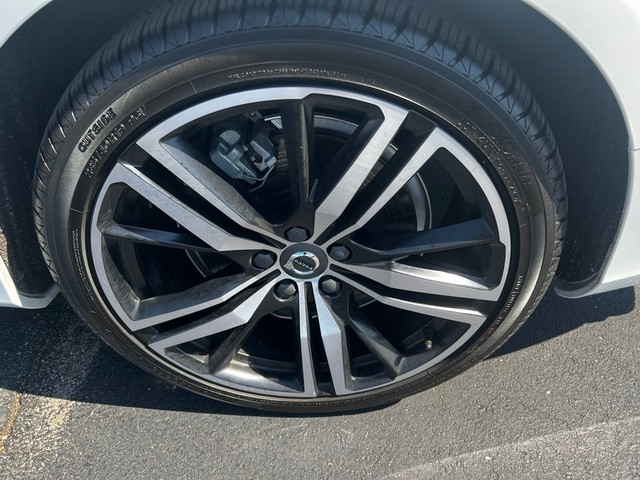 Volvo S60 Recharge Vehicle Full-screen Gallery Image 07