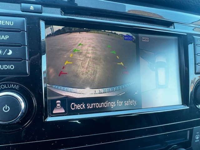 Nissan Rogue Vehicle Full-screen Gallery Image 26