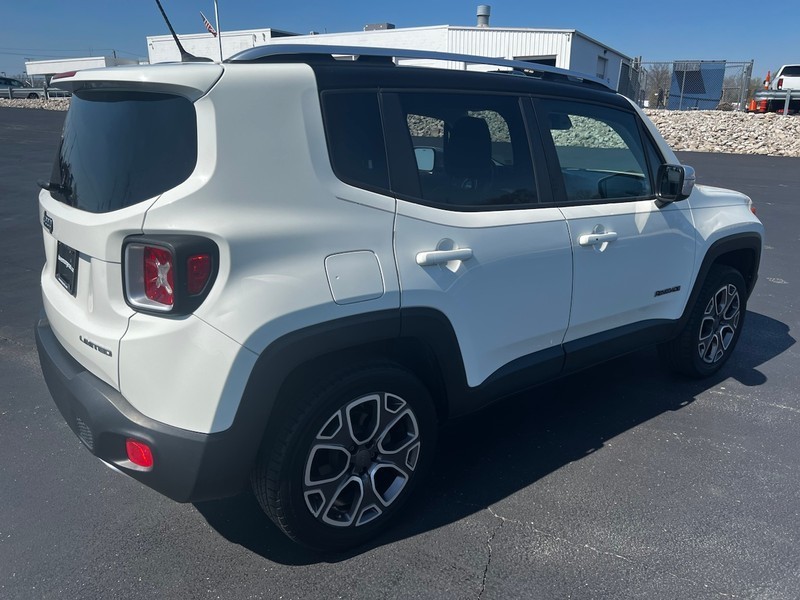 Jeep Renegade Vehicle Full-screen Gallery Image 03