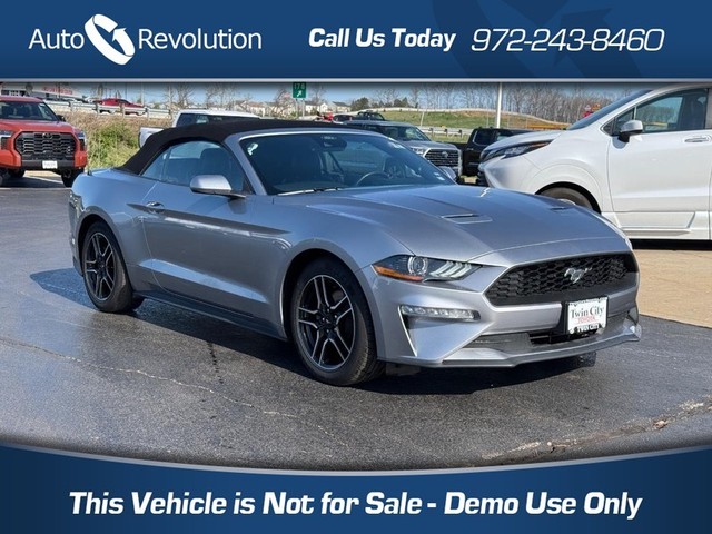 more details - ford mustang