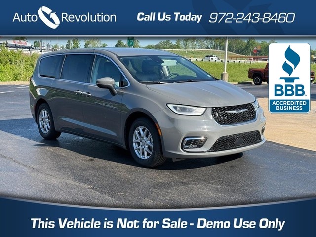more details - chrysler pacifica