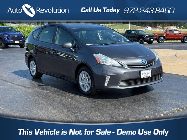 more details - toyota prius v