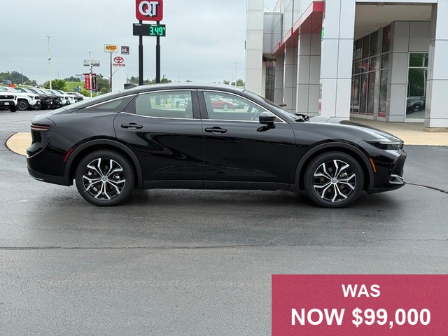 Toyota Crown Vehicle Full-screen Gallery Image 02