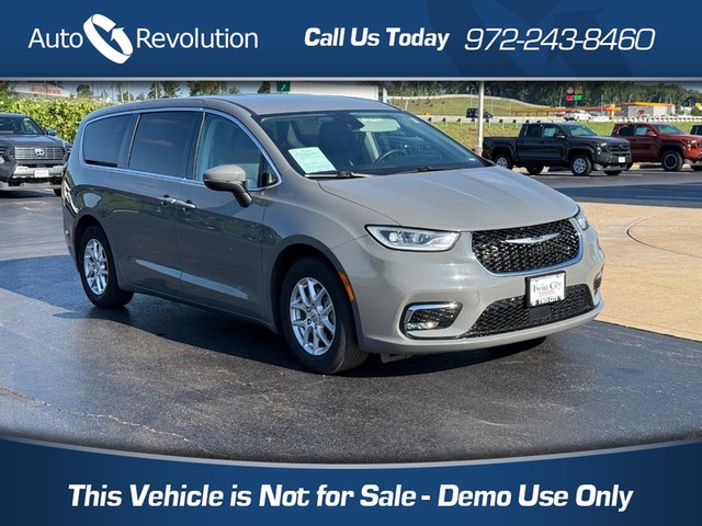 more details - chrysler pacifica