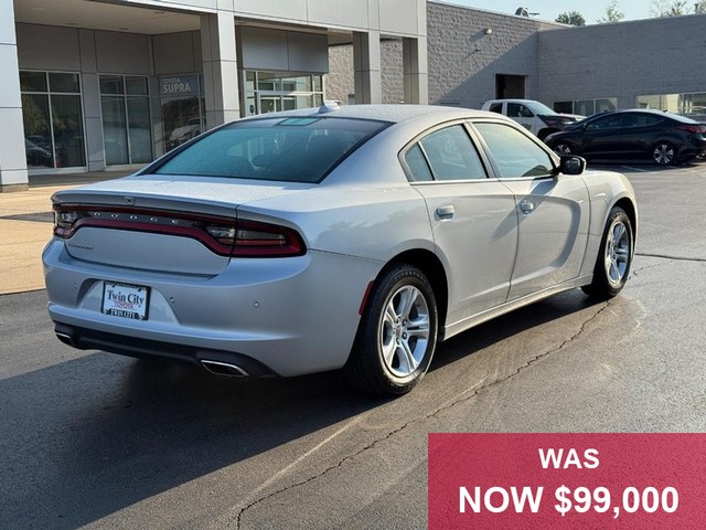 Dodge Charger Vehicle Full-screen Gallery Image 03