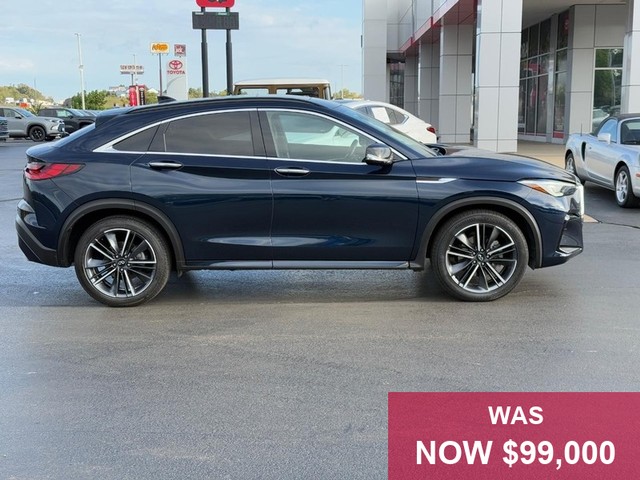 INFINITI QX55 Vehicle Full-screen Gallery Image 02