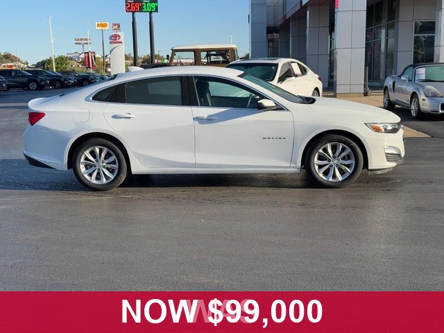 Chevrolet Malibu Vehicle Full-screen Gallery Image 02