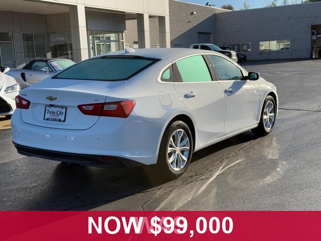 Chevrolet Malibu Vehicle Full-screen Gallery Image 03