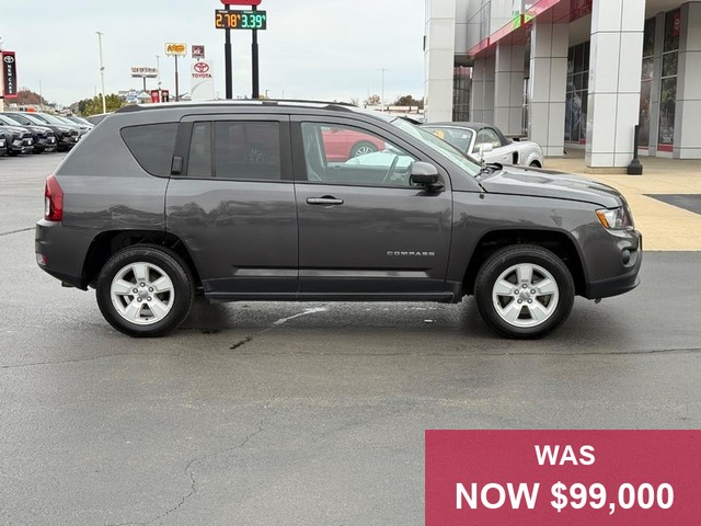 Jeep Compass Vehicle Full-screen Gallery Image 02