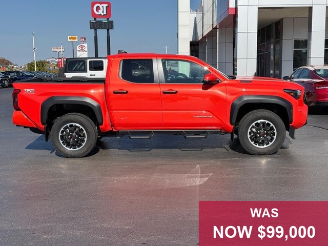 Toyota Tacoma 4WD Vehicle Full-screen Gallery Image 02