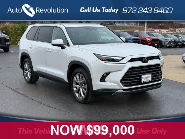 2024 Toyota Grand Highlander Platinum's photo