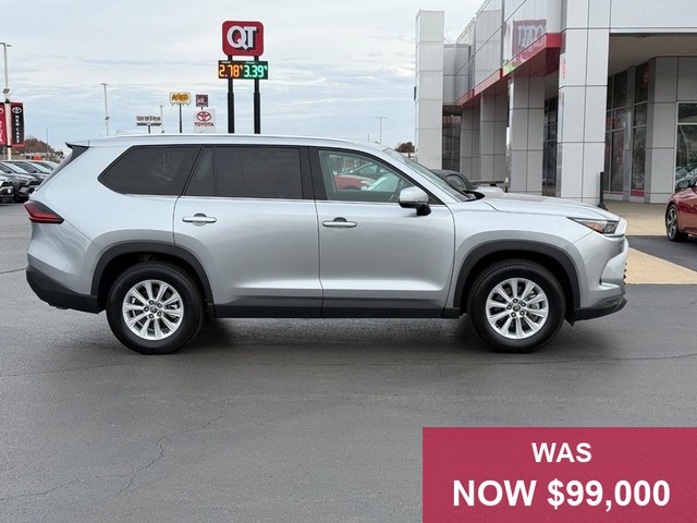 Toyota Grand Highlander Vehicle Full-screen Gallery Image 02