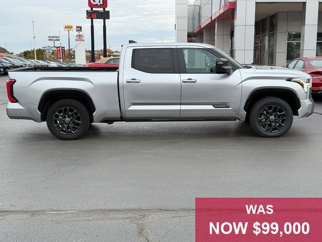 Toyota Tundra 4WD Vehicle Full-screen Gallery Image 02