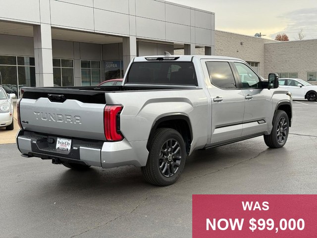 Toyota Tundra 4WD Vehicle Full-screen Gallery Image 03