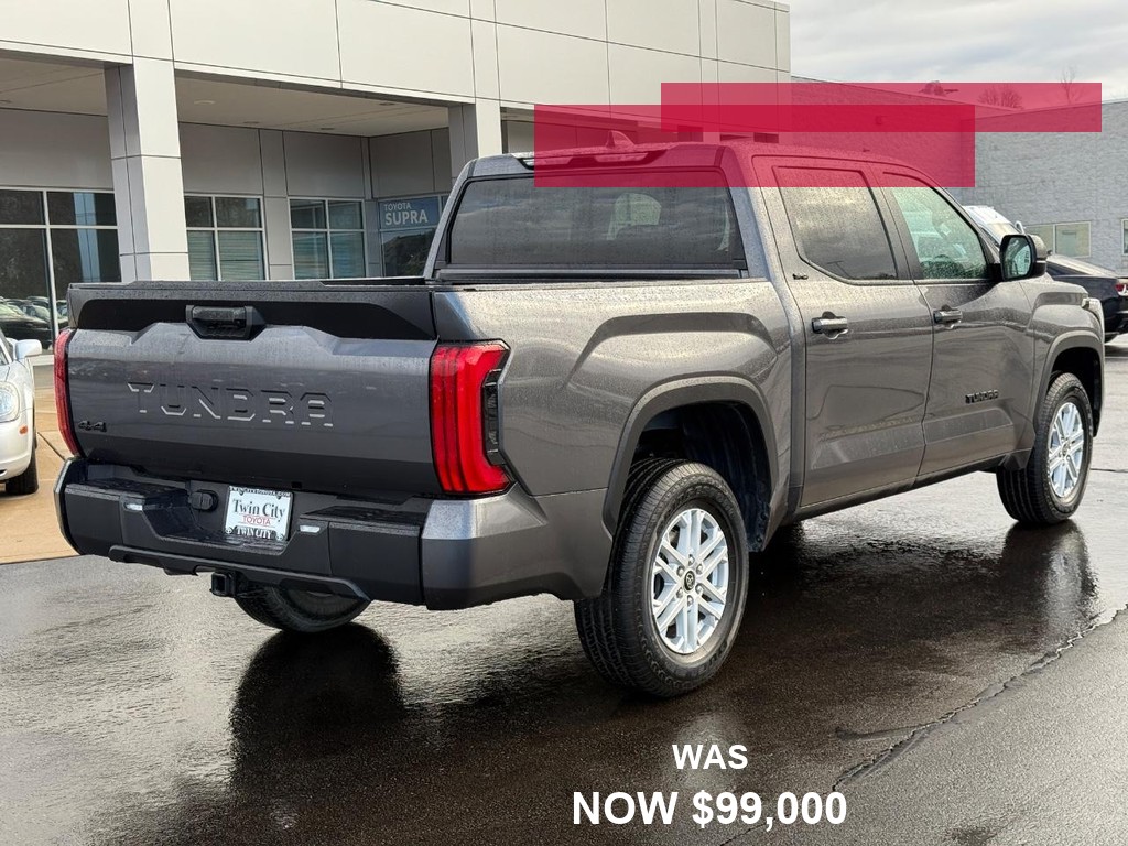 Toyota Tundra 4WD Vehicle Full-screen Gallery Image 03