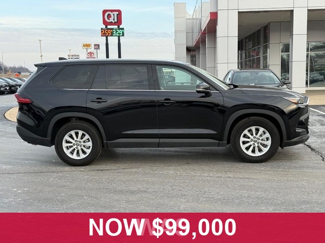 Toyota Grand Highlander Vehicle Full-screen Gallery Image 02