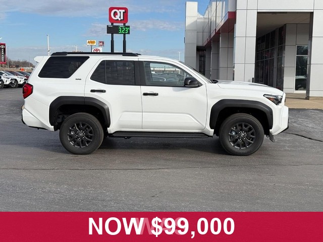 Toyota 4Runner Vehicle Full-screen Gallery Image 02