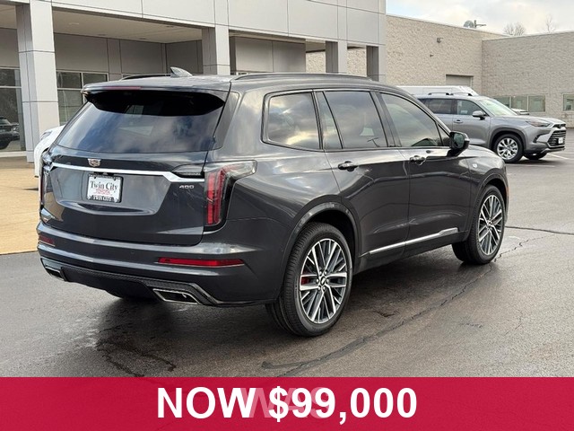 Cadillac XT6 Vehicle Full-screen Gallery Image 03