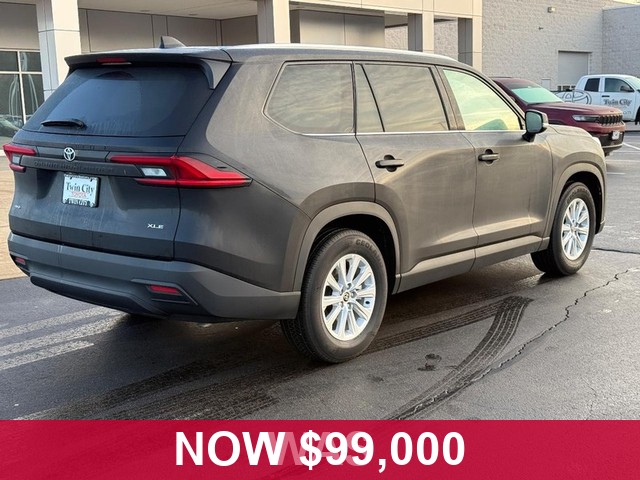 Toyota Grand Highlander Vehicle Full-screen Gallery Image 03