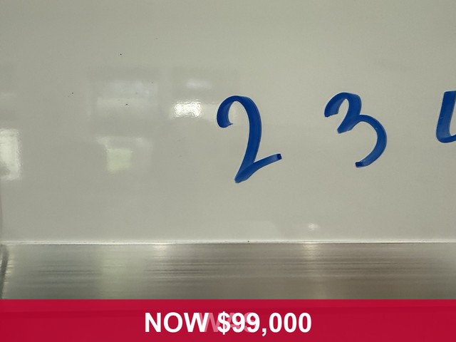 Subaru Crosstrek Vehicle Full-screen Gallery Image 02