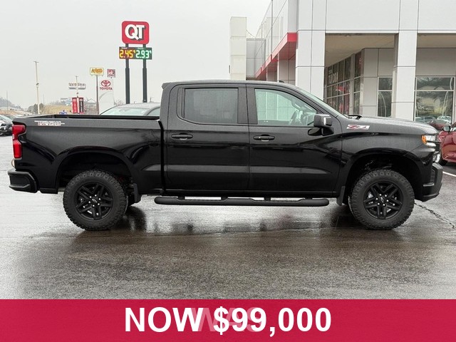 Chevrolet Silverado 1500 LTD Vehicle Full-screen Gallery Image 02