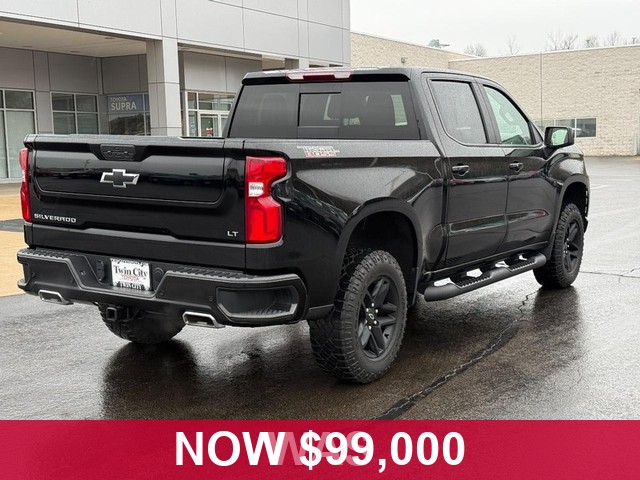 Chevrolet Silverado 1500 LTD Vehicle Full-screen Gallery Image 03