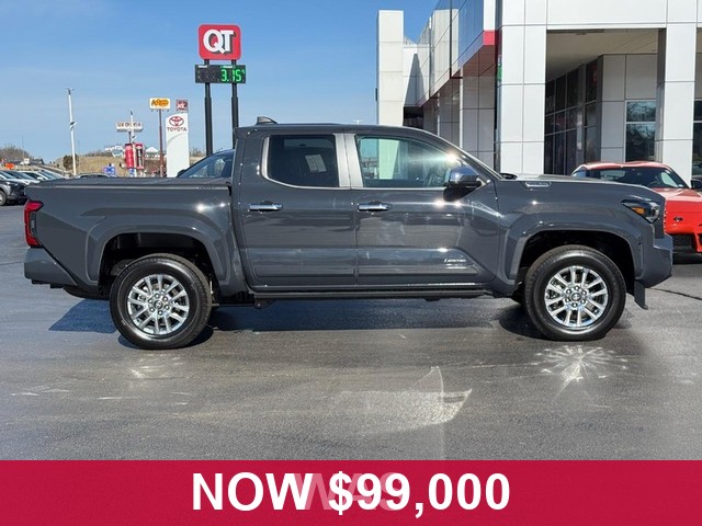 Toyota Tacoma 4WD Vehicle Full-screen Gallery Image 02