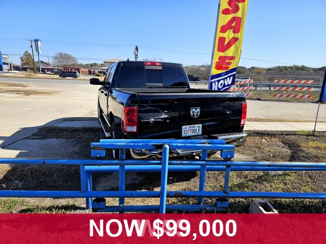 Toyota Corolla Cross Vehicle Full-screen Gallery Image 08